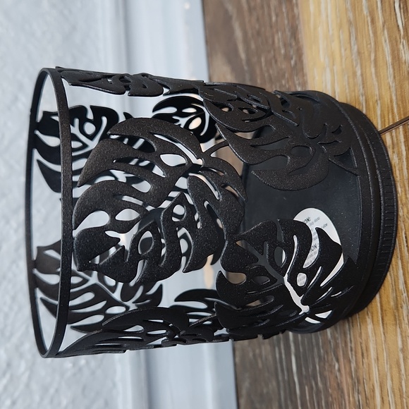 NWT Bath & Body Works Black Monstera Palm Leaf Candle Holder - Picture 6 of 9